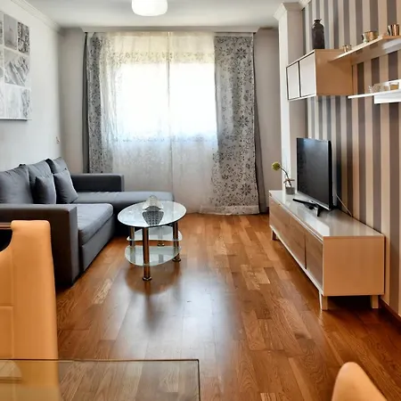 Wonderstays La Estacion *