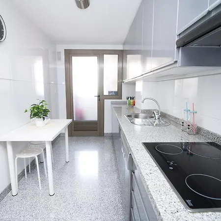 Wonderstays La Estacion * Malaga