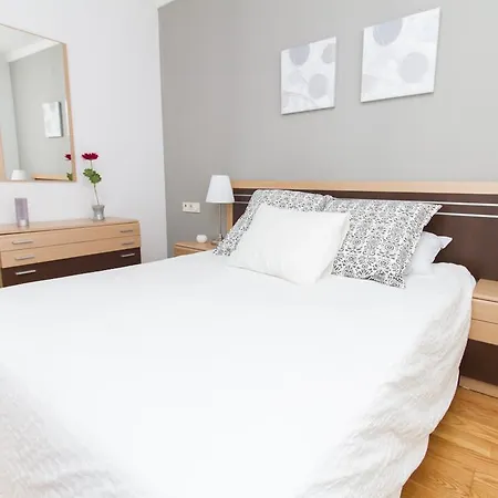 Apartment Wonderstays La Estacion