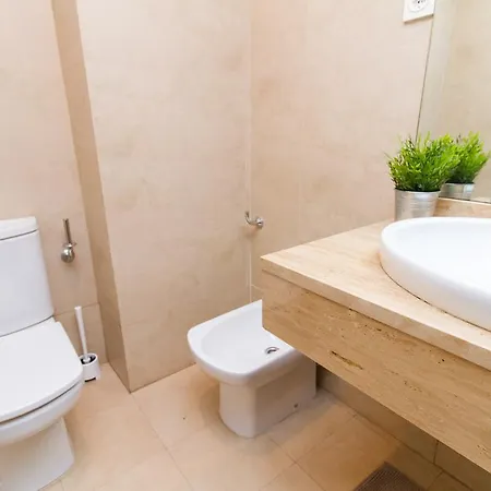 Wonderstays La Estacion * Malaga