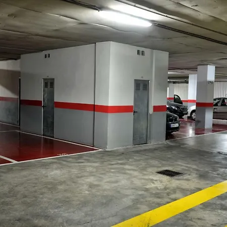 Wonderstays La Estacion Apartment