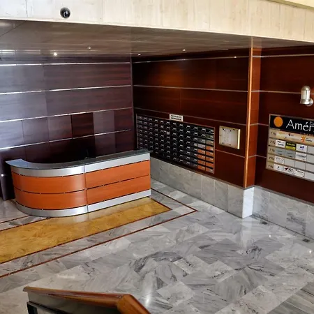 Wonderstays La Estacion Apartment *